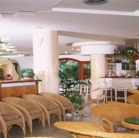 Baia Santa Barbara Hotel Rodi Garganico